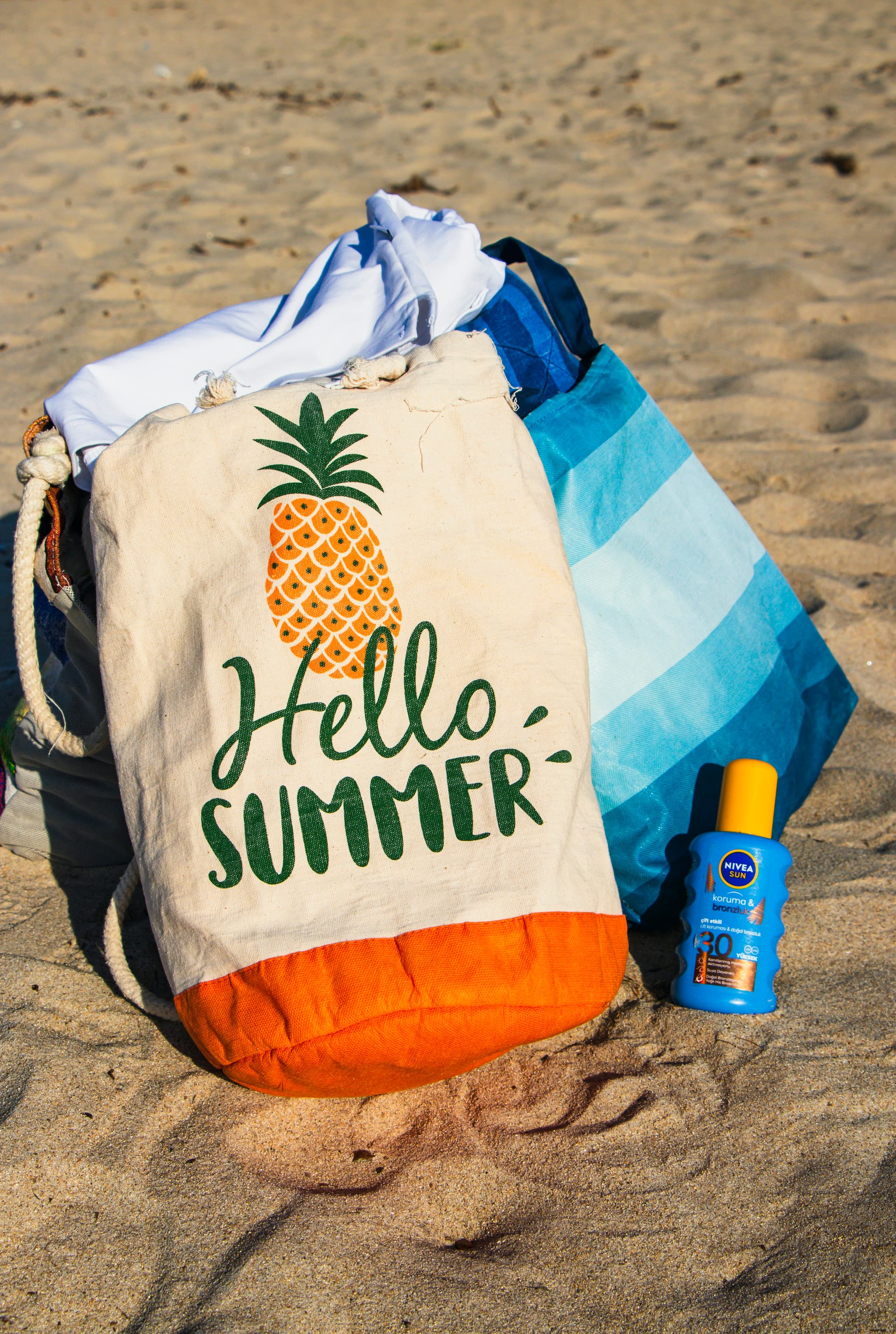 Water-Resistant Beach Bag